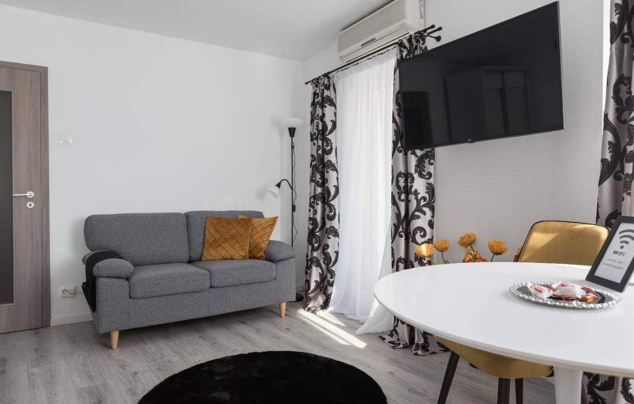 Lion'S Unirii Apartment Bucarest Exterior foto